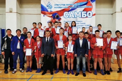 Более 130-ти юношей и девушек из Пермского края приняли участие в открытом первенстве коллектива «Юный динамовец» по самбо